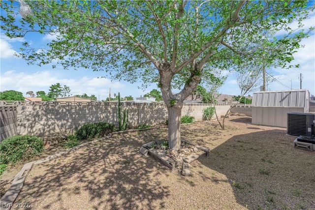 5568 Aldama Road, Las Vegas, NV 89122