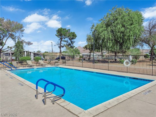 5568 Aldama Road, Las Vegas, NV 89122