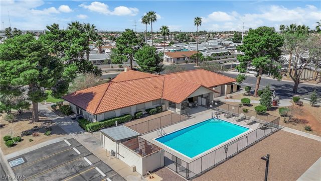5568 Aldama Road, Las Vegas, NV 89122