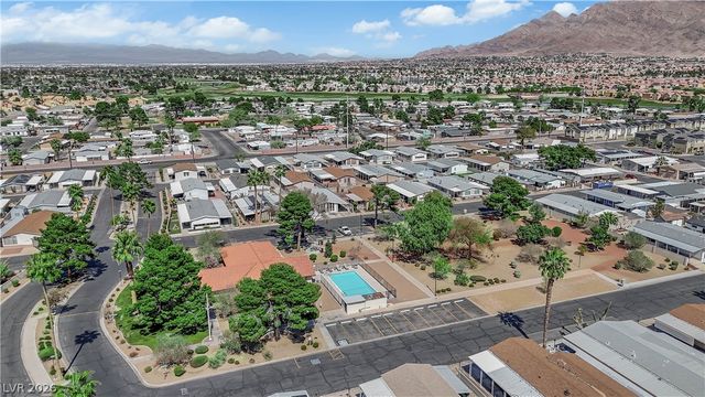 5568 Aldama Road, Las Vegas, NV 89122