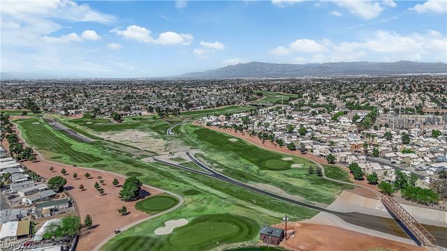 5568 Aldama Road, Las Vegas, NV 89122