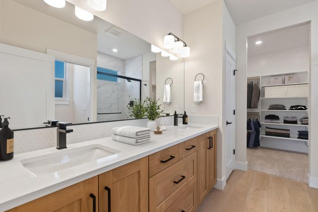 3071 NE Brownstone Place, Bend, OR 97701