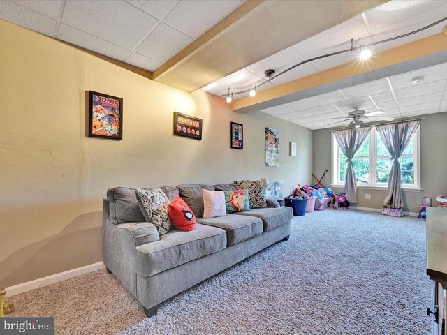 3227 JOYCE ST, Lebanon, PA 17046