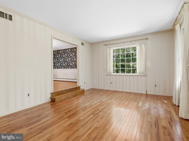 30 HIGH POINT E, Huntingdon Valley, PA 19006