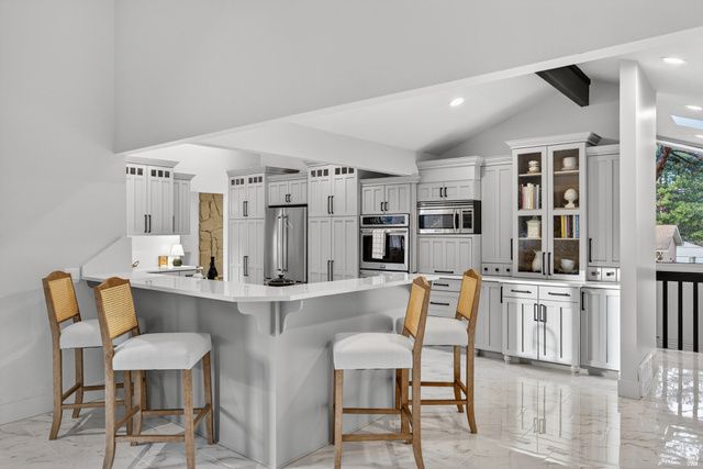 2774 E ROBIDOUX RD, Sandy, UT 84093