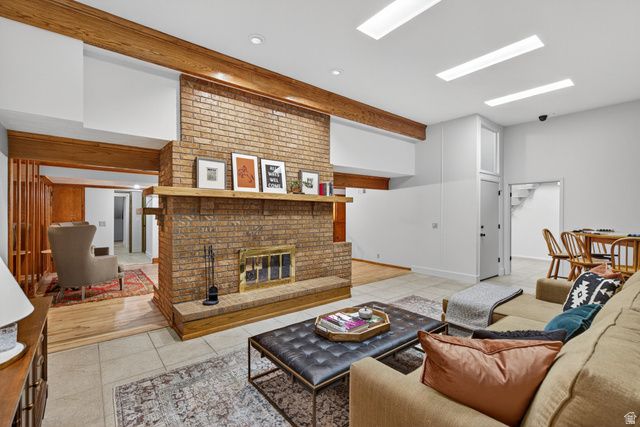 2774 E ROBIDOUX RD, Sandy, UT 84093