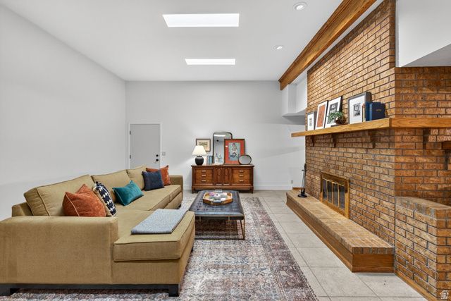 2774 E ROBIDOUX RD, Sandy, UT 84093