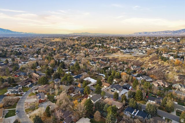 2774 E ROBIDOUX RD, Sandy, UT 84093