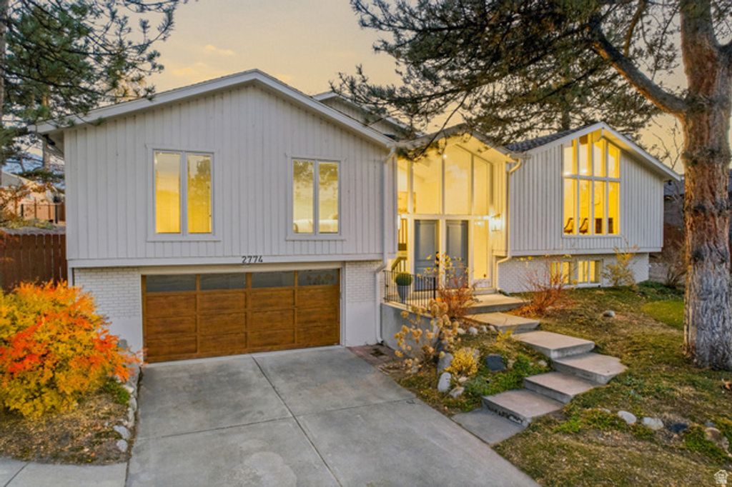 2774 E ROBIDOUX RD, Sandy, UT 84093