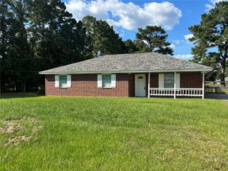 276 County Road 2234 2, Cleveland, TX 77327