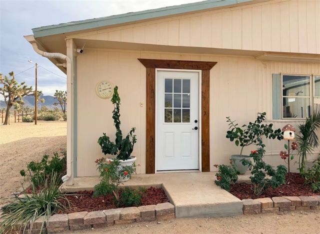 18209 Orchid Drive, Dolan Springs, AZ 86441