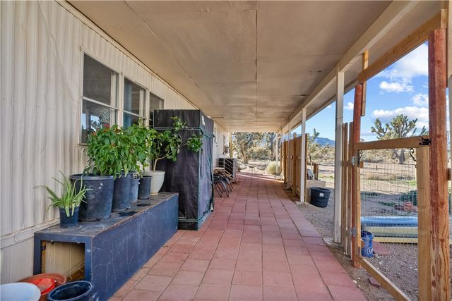 18209 Orchid Drive, Dolan Springs, AZ 86441