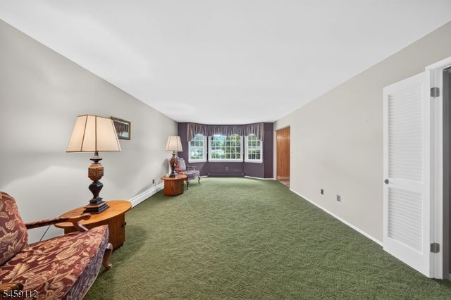1 Holly Dr, Randolph Twp., NJ 07869