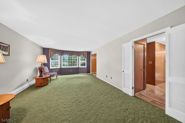 1 Holly Dr, Randolph Twp., NJ 07869