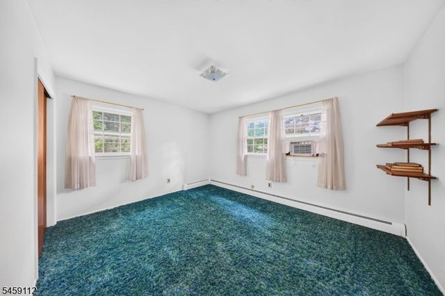 1 Holly Dr, Randolph Twp., NJ 07869