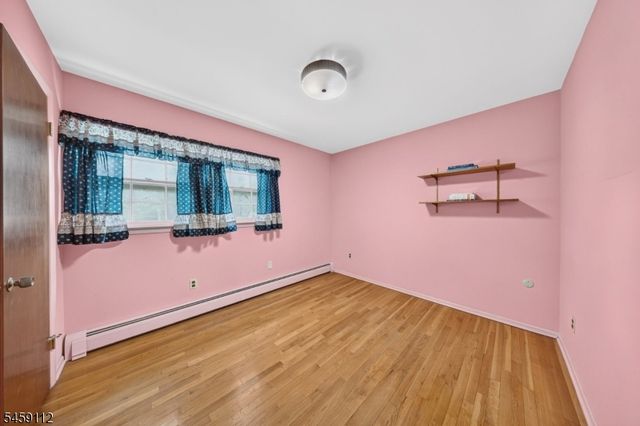 1 Holly Dr, Randolph Twp., NJ 07869