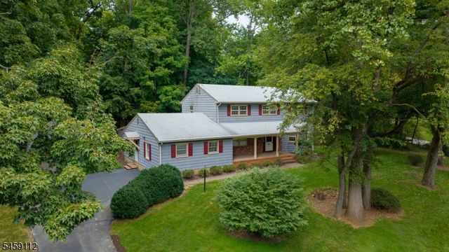 1 Holly Dr, Randolph Twp., NJ 07869