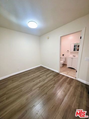 4343 W 4th Street D, Los Angeles, CA 90020