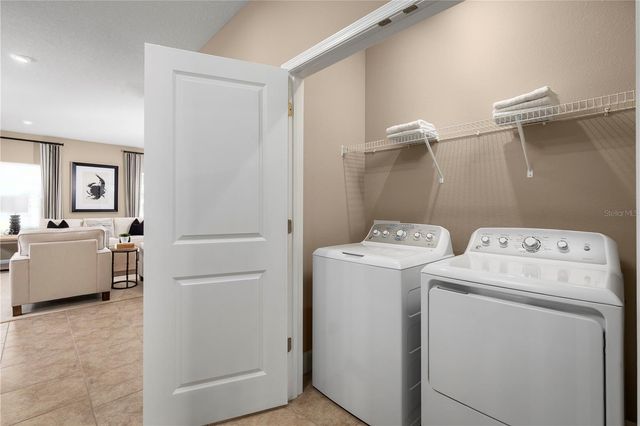 378 HAMMOCK OAKS BOULEVARD, Lady Lake, FL 32159