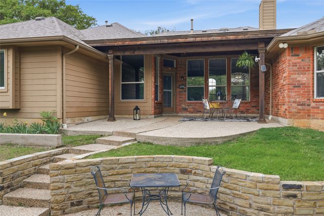 2402 Ravinia Drive, Corinth, TX 76208