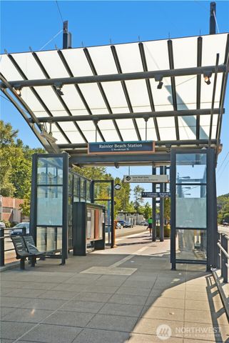 8706 S 42nd Avenue, Seattle, WA 98118