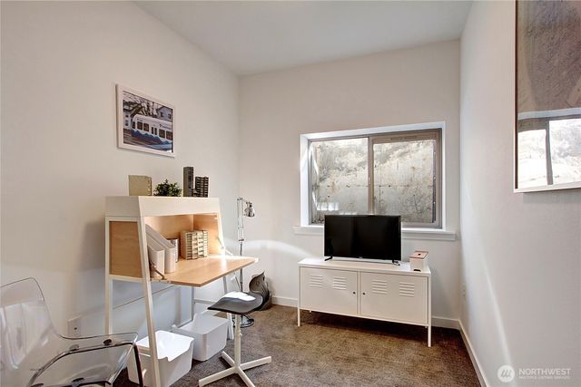 8706 S 42nd Avenue, Seattle, WA 98118