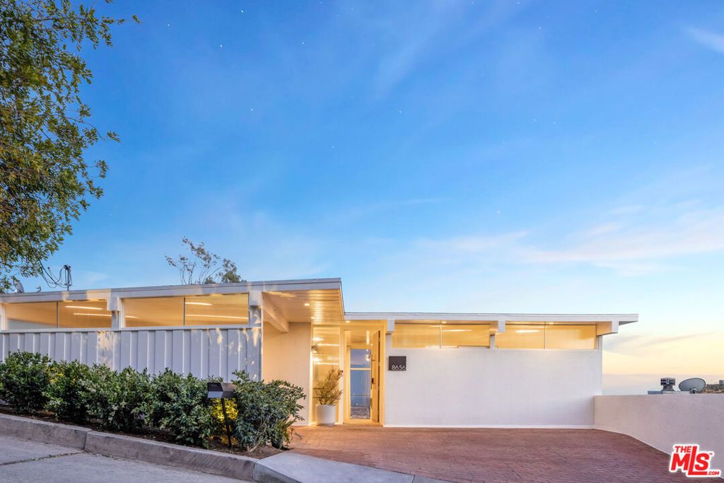 Image 1 of property listing at 8656 Skyline Drive, Los Angeles, CA 90046