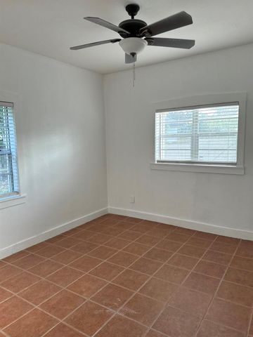701 SW 8th Avenue, Delray Beach, FL 33444