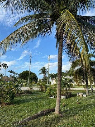701 SW 8th Avenue, Delray Beach, FL 33444