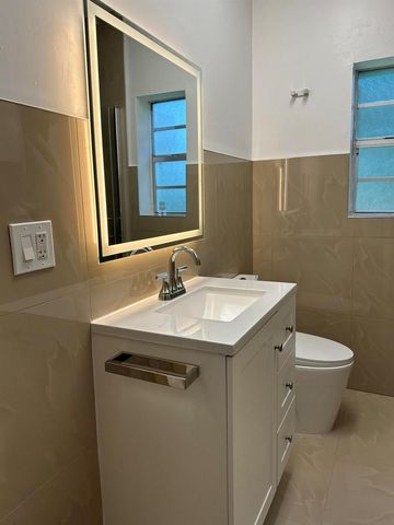 701 SW 8th Avenue, Delray Beach, FL 33444