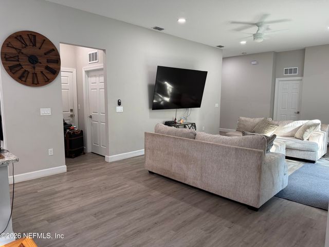7160 PALM RESERVE Lane, Jacksonville, FL 32222