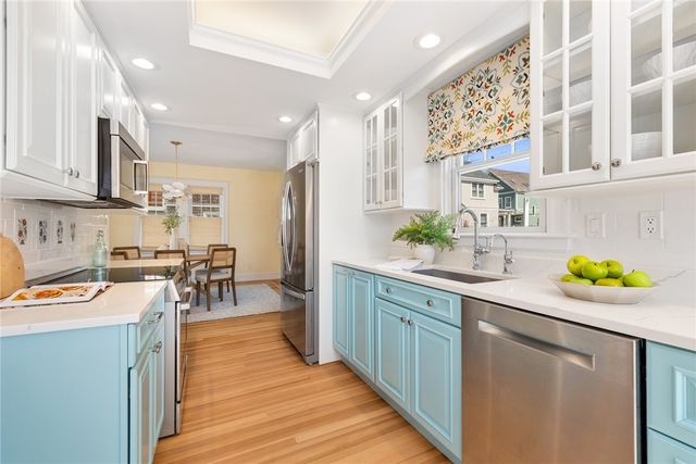 115 Washington Street, Newport, RI 02840