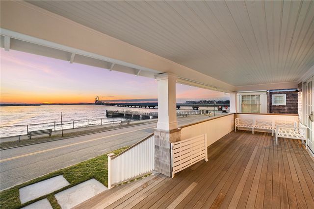 115 Washington Street, Newport, RI 02840