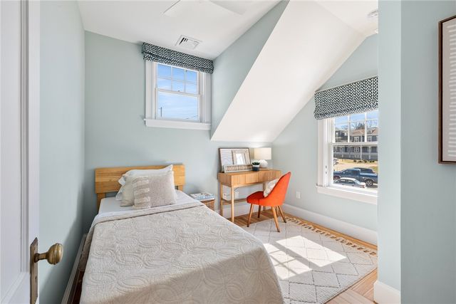 115 Washington Street, Newport, RI 02840