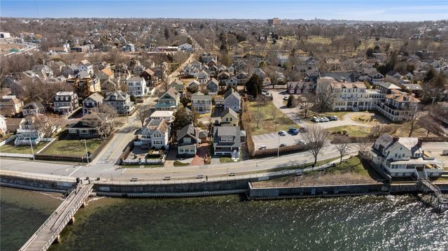 115 Washington Street, Newport, RI 02840