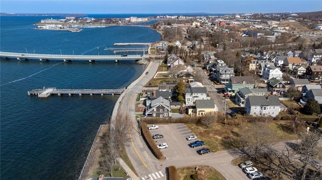 115 Washington Street, Newport, RI 02840