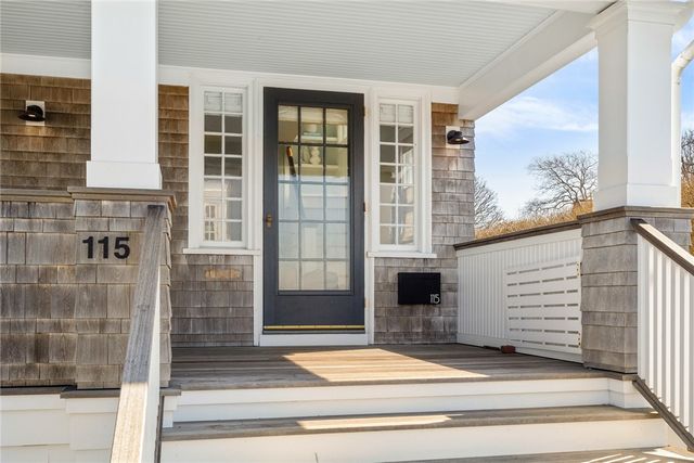 115 Washington Street, Newport, RI 02840