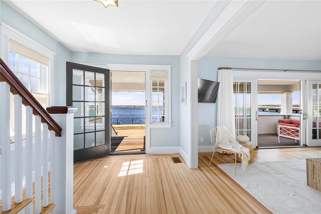 115 Washington Street, Newport, RI 02840