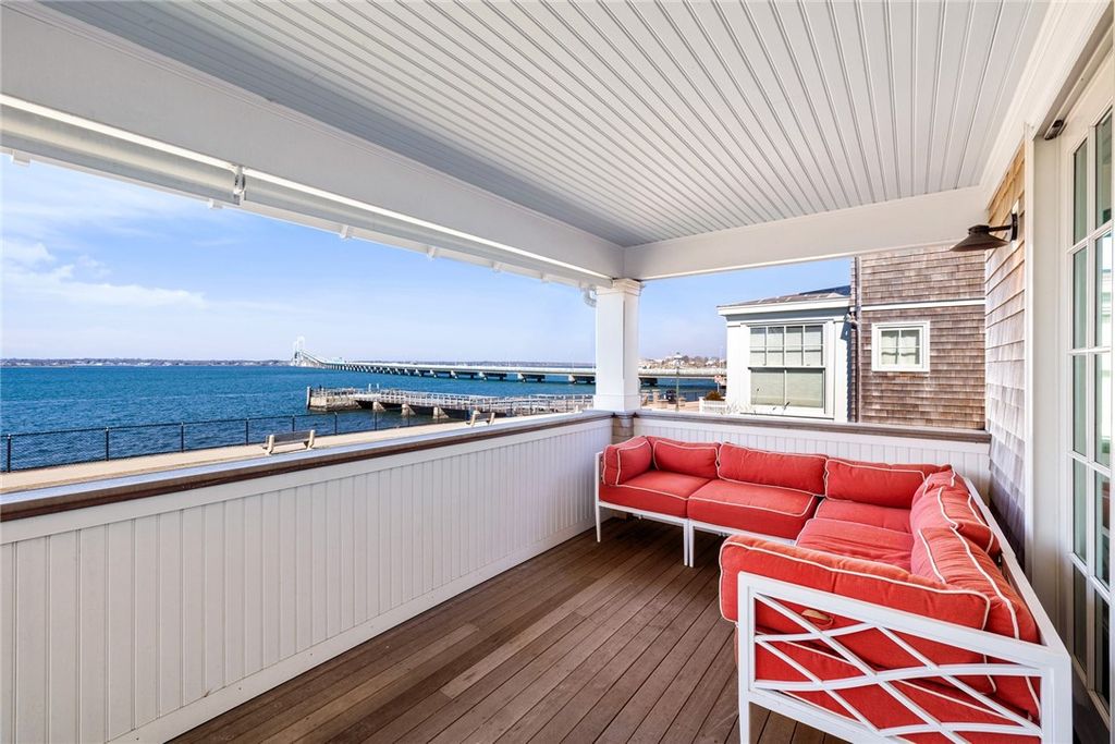 115 Washington Street, Newport, RI 02840