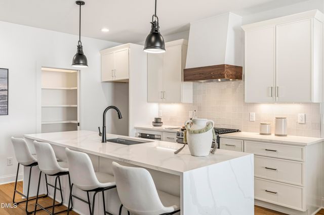 726 Powell Drive, Raleigh, NC 27606