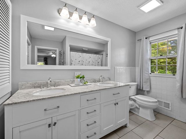 349 Weblin St, Spartanburg, SC 29306
