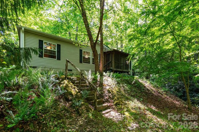 159 Marcellina Drive, Fairview, NC 28730