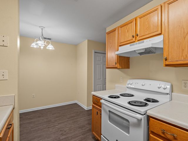 2738 W Tharpe St Apt 1004, Tallahassee, FL 32303