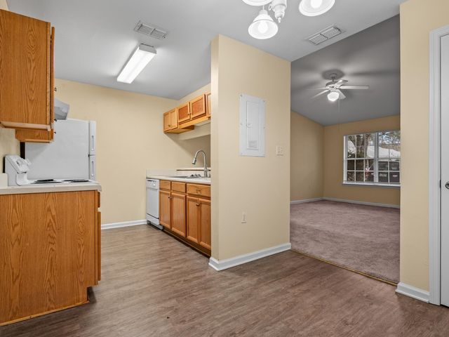 2738 W Tharpe St Apt 1004, Tallahassee, FL 32303