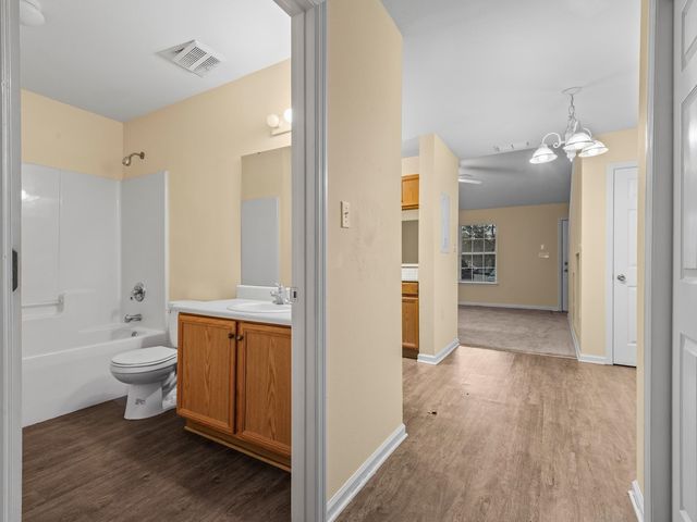 2738 W Tharpe St Apt 1004, Tallahassee, FL 32303