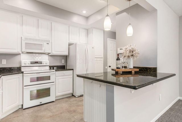 5838 Lookout Boulevard, Grove City, OH 43123