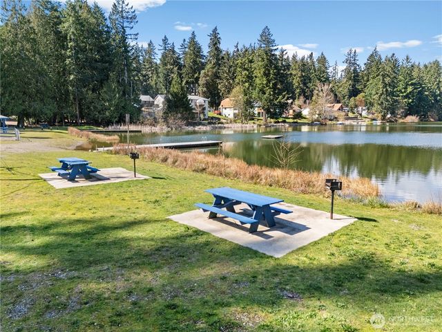 19025 SW 23rd St, Lakebay, WA 98349