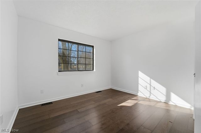 9211 Sugarbush Drive, Mentor, OH 44060