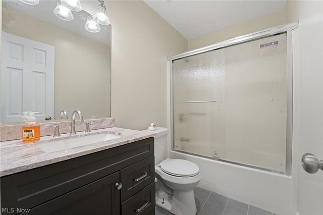 9211 Sugarbush Drive, Mentor, OH 44060