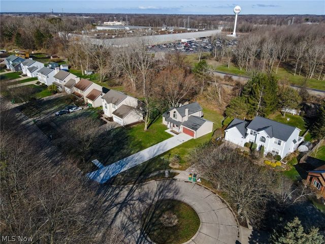 9211 Sugarbush Drive, Mentor, OH 44060